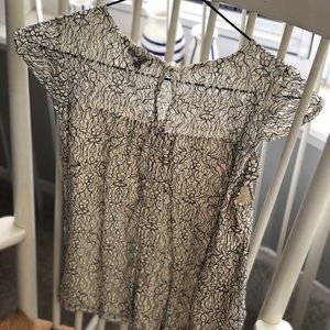 Black and cream women’s blouse